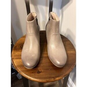 Dansko Women's Ankle Boots - Taupe